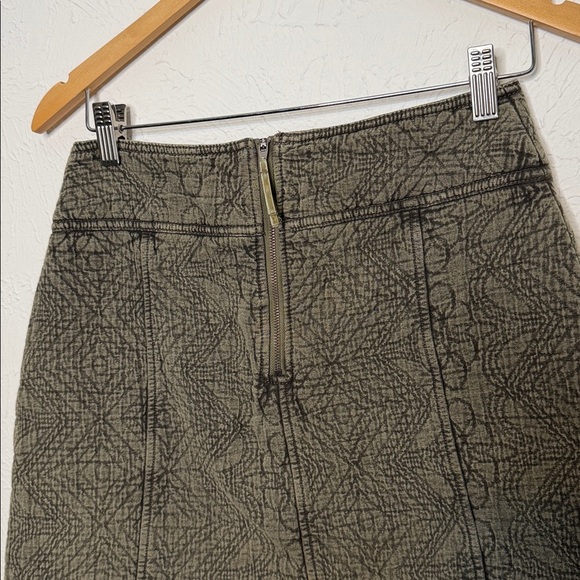 Anthropologie Pilcro A-Line Skirt Women's Mini
Cotton Quilted Back Zip size 4 - Picture 9 of 10